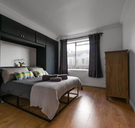 Sherriff Road London Bagian luar foto